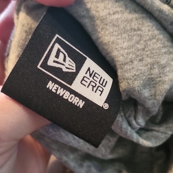 New Era Gray and Green Hat with Embroidered Logo - Picture 2 of 3